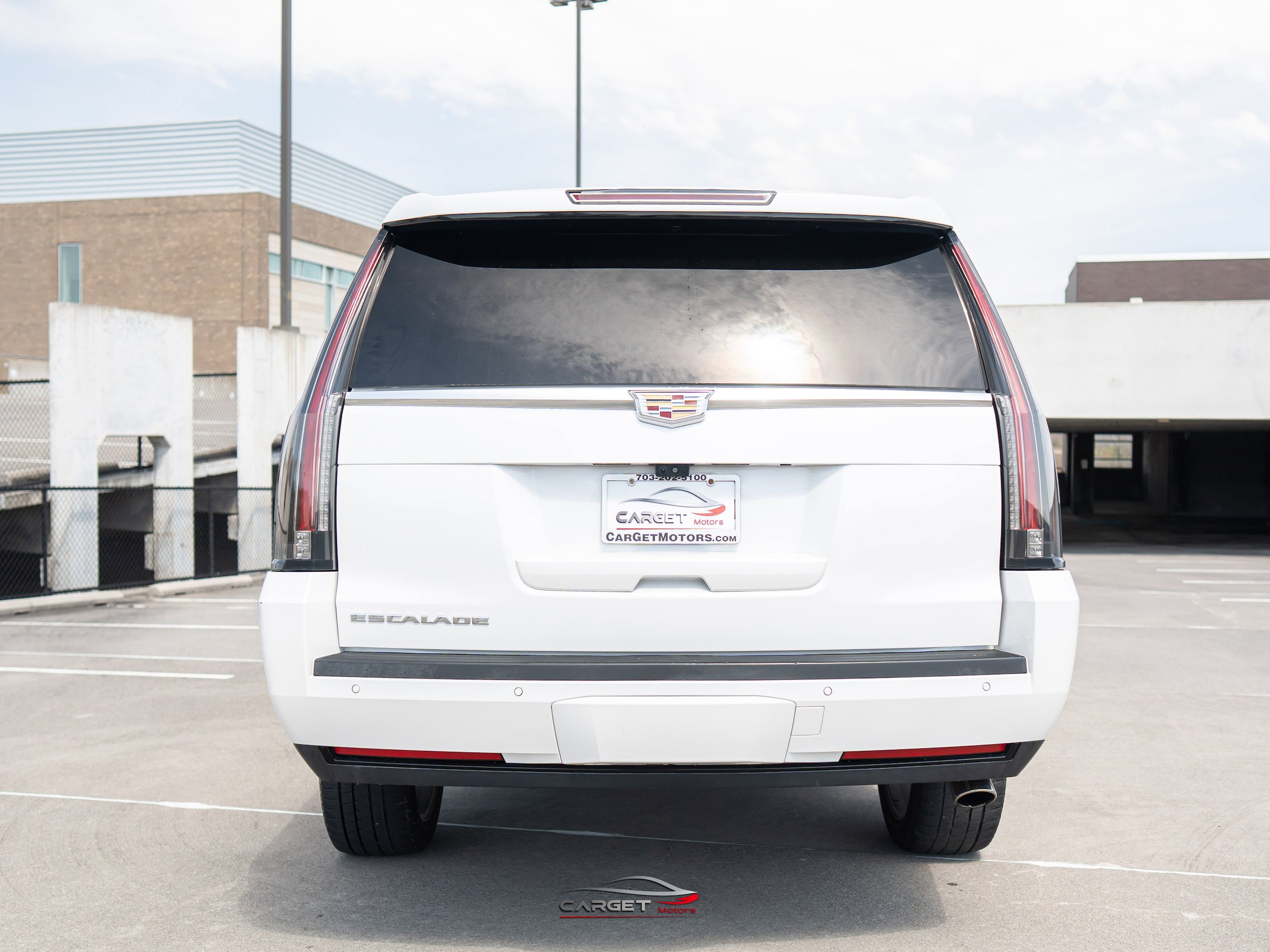 Used 2020 Cadillac Escalade ESV Premium Luxury image 6