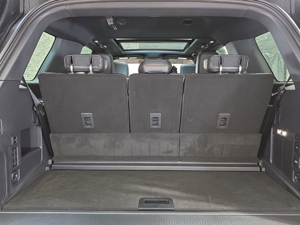 Used 2025 Ford Expedition Tremor image 17