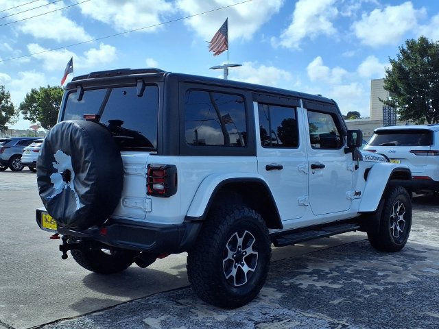 Used 2023 Jeep Wrangler Unlimited Rubicon w/ Cold Weather Group AWD/4WD image 2