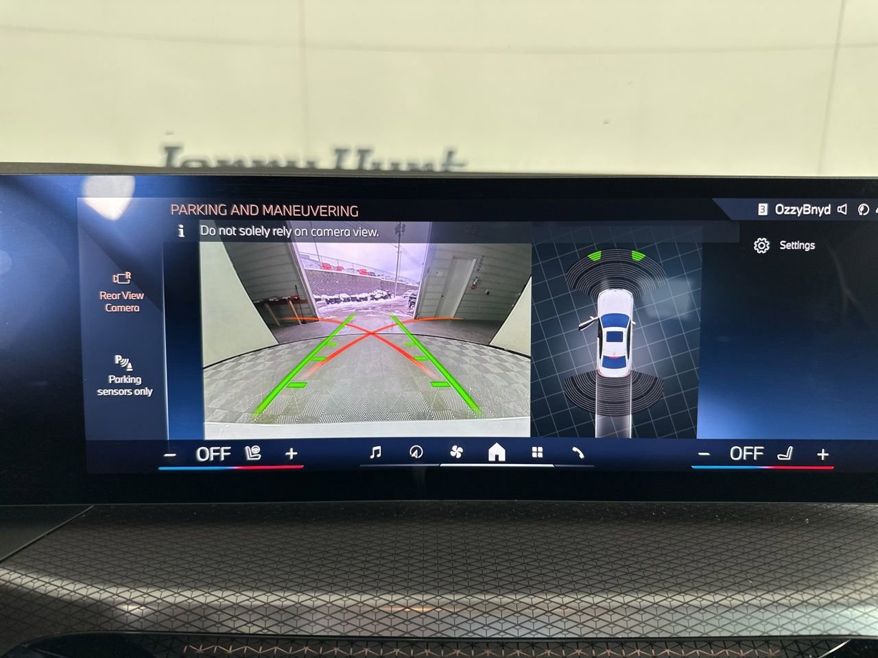 Used 2025 BMW 330i Sedan w/ Convenience Package image 19