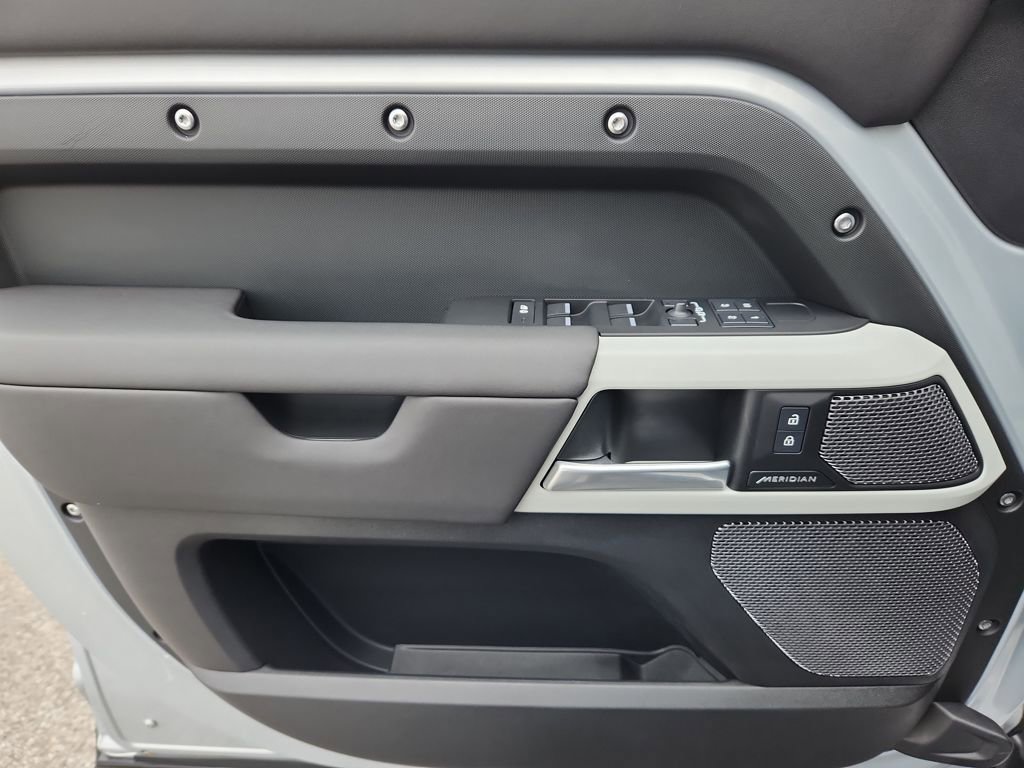 Certified 2024 Land Rover Defender 110 S image 23