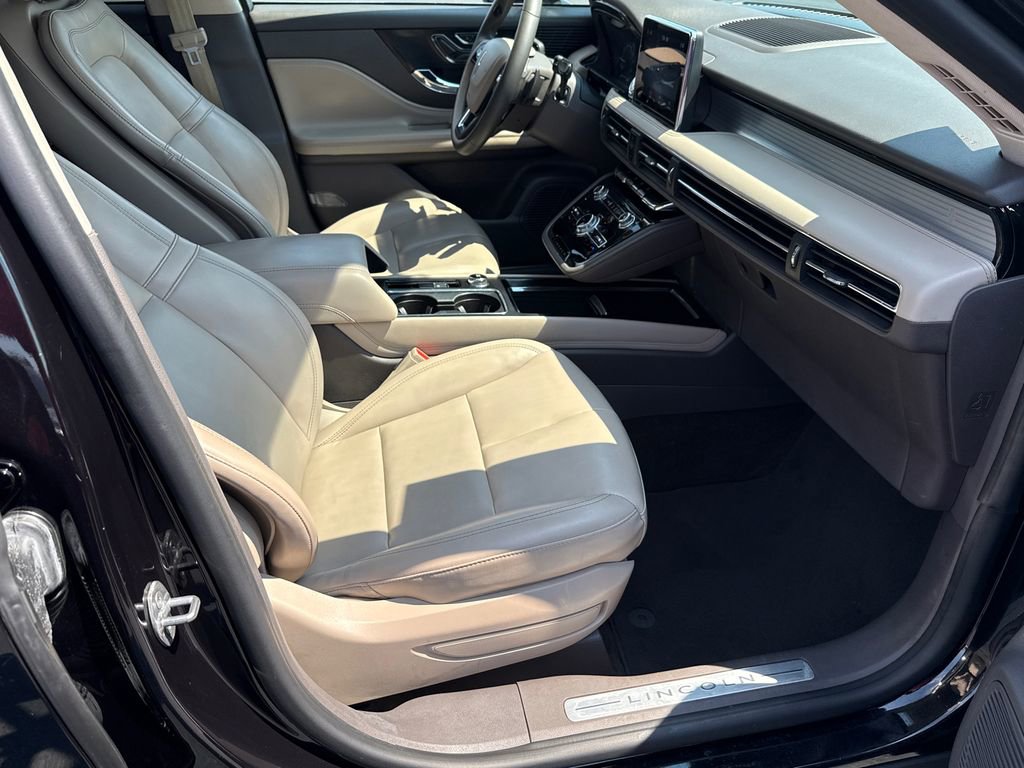 Used 2022 Lincoln Corsair FWD image 13