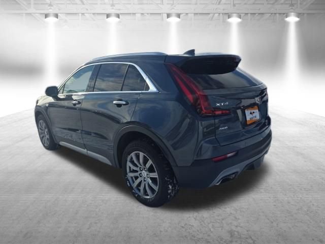Certified 2019 Cadillac XT4 Premium Luxury w/ Cold Weather Package image 9