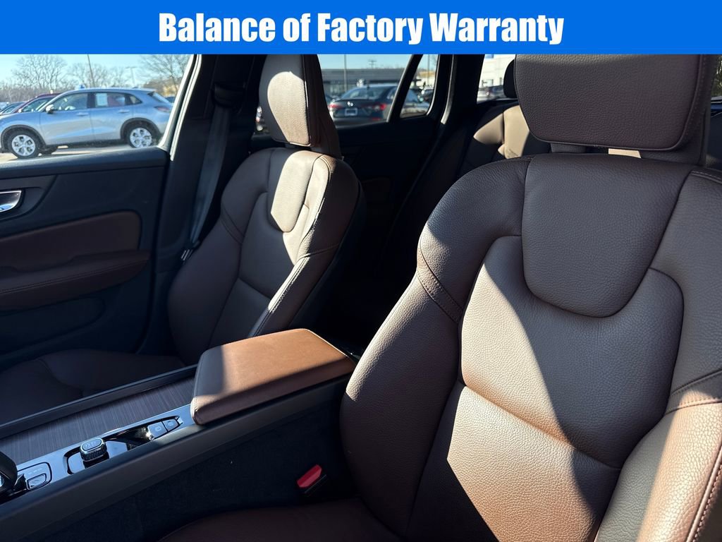 Used 2024 Volvo V60 B5 Cross Country Plus image 21