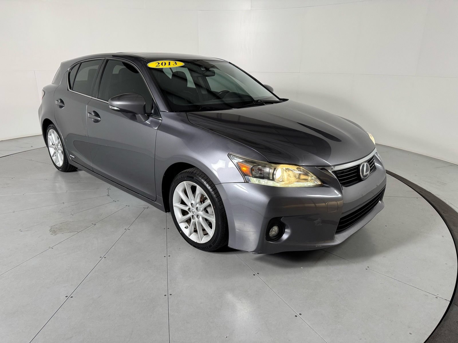 Used 2013 Lexus CT 200h FWD image 7