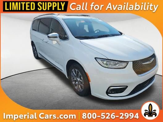 Used 2024 Chrysler Pacifica Pinnacle