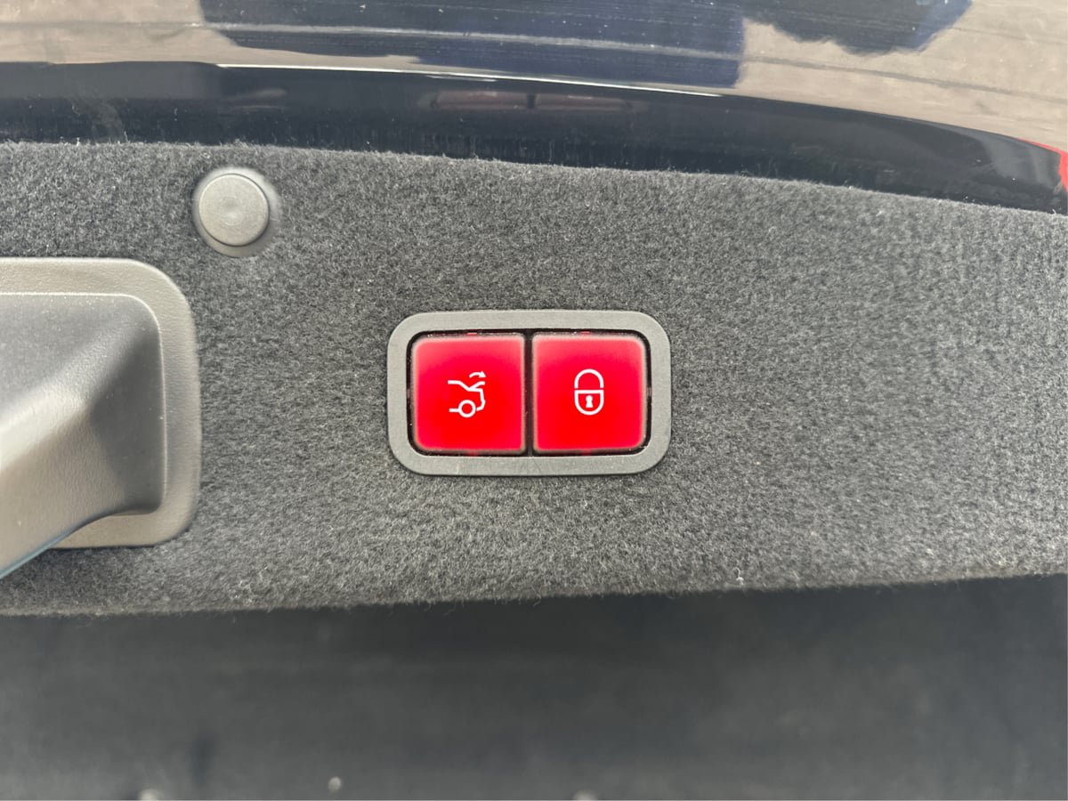 Used 2017 Mercedes-Benz S 550 4MATIC Sedan image 36