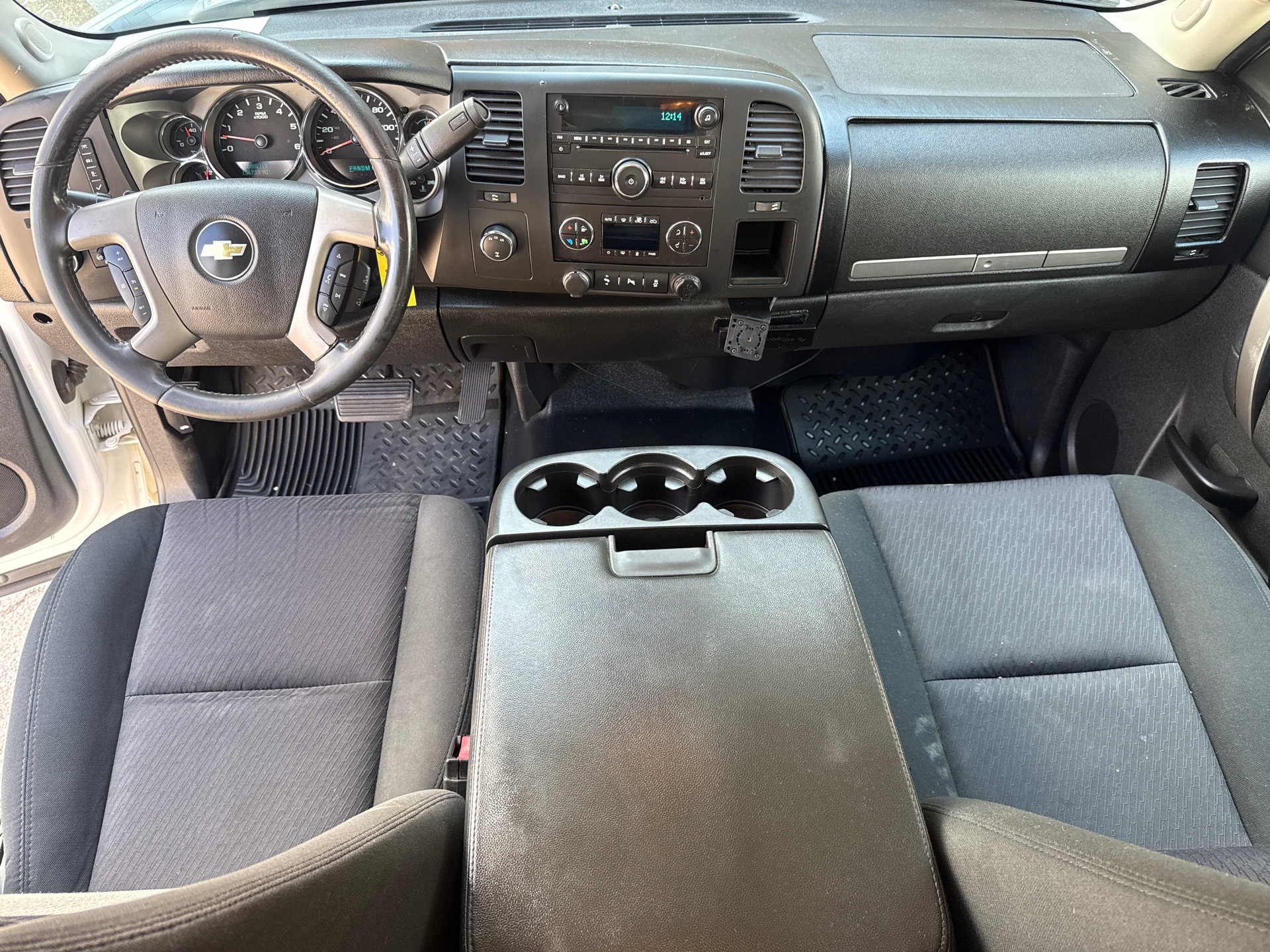 Used 2011 Chevrolet Silverado 2500 LT w/ Interior Plus Package AWD/4WD image 12