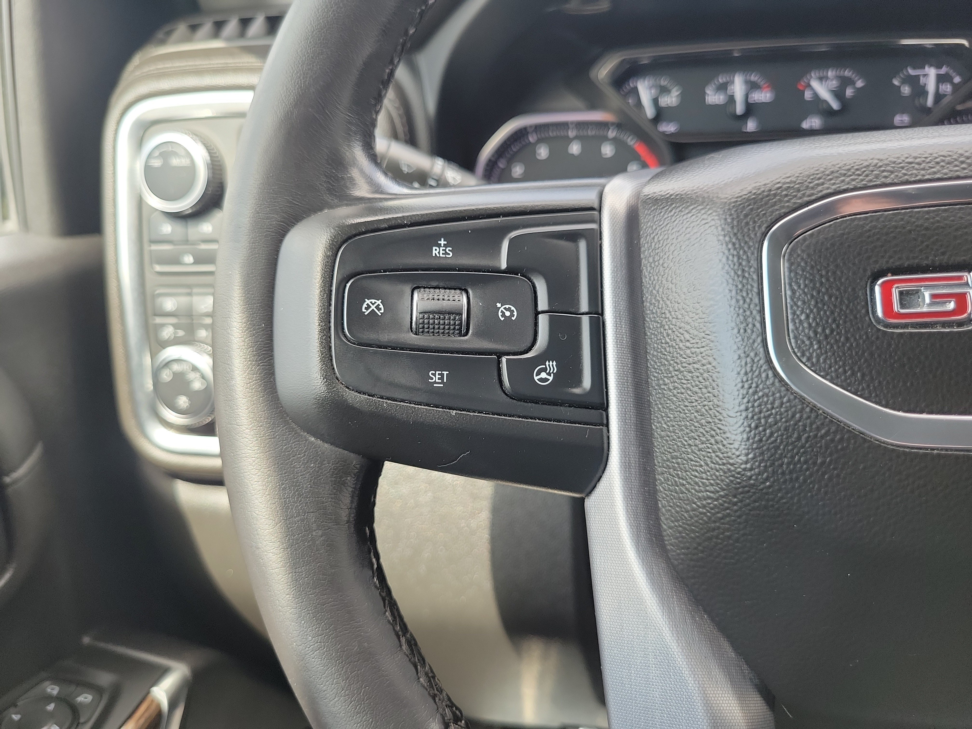 Used 2022 GMC Sierra 2500 SLE w/ SLE Convenience Package AWD/4WD image 17