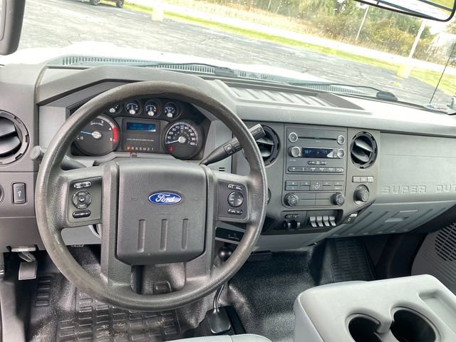 Used 2015 Ford F550 4x4 Regular Cab Super Duty image 18