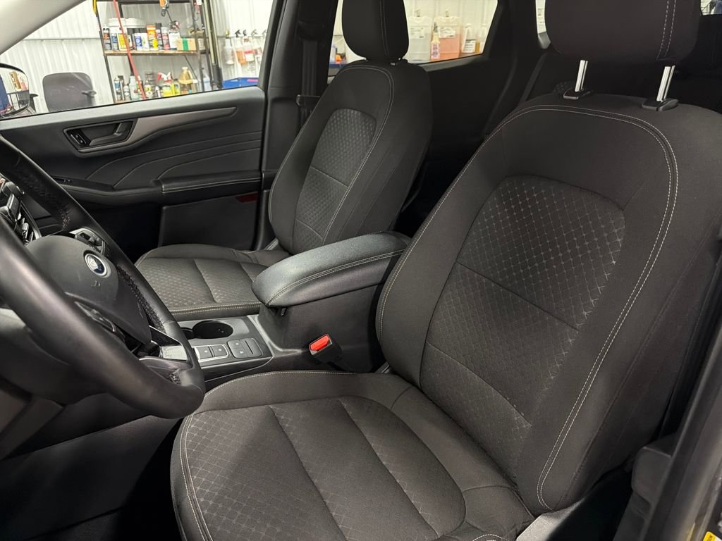 Used 2024 Ford Escape Active w/ Cold Weather Package image 15