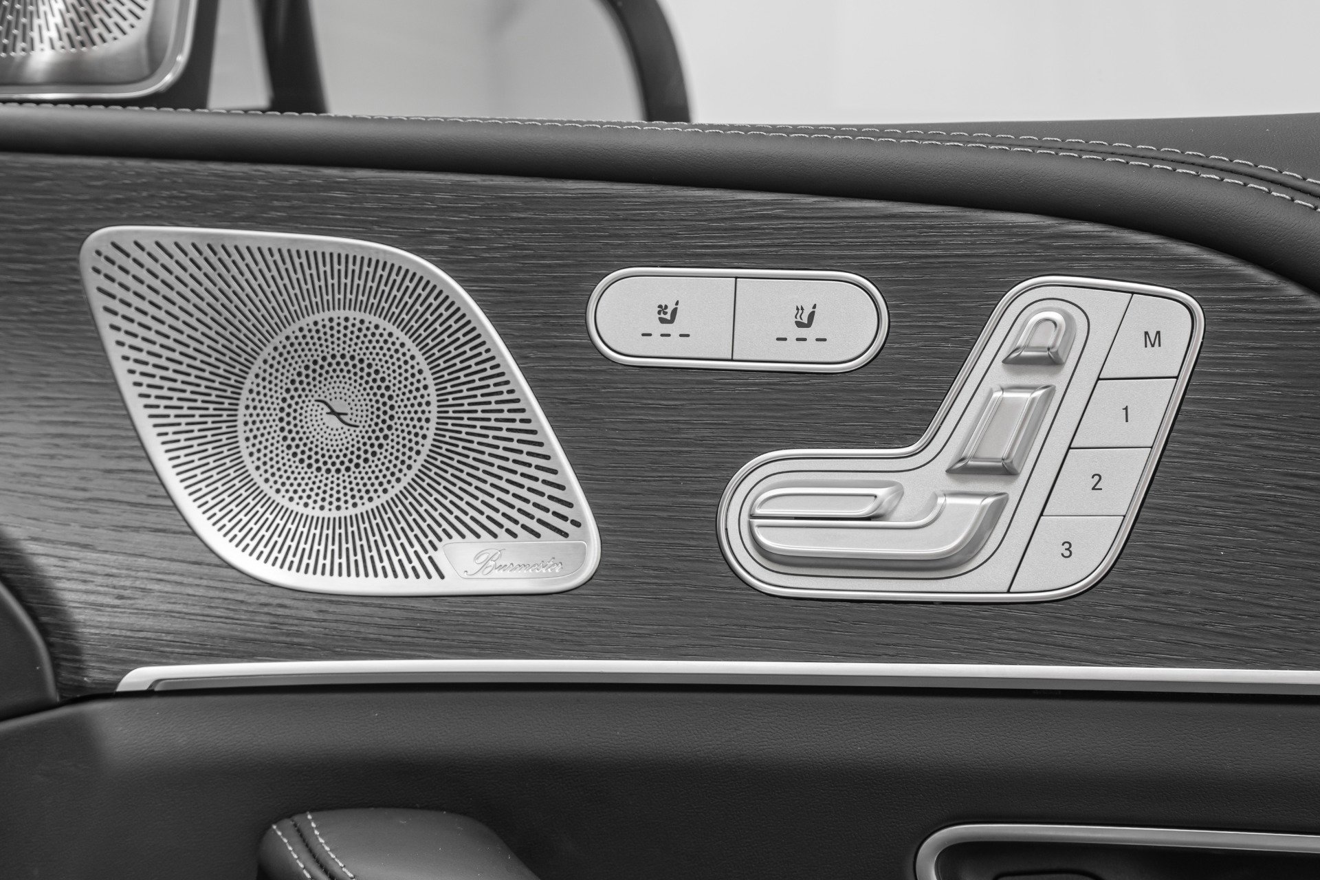 Used 2024 Mercedes-Benz Maybach GLS 600 4MATIC image 27
