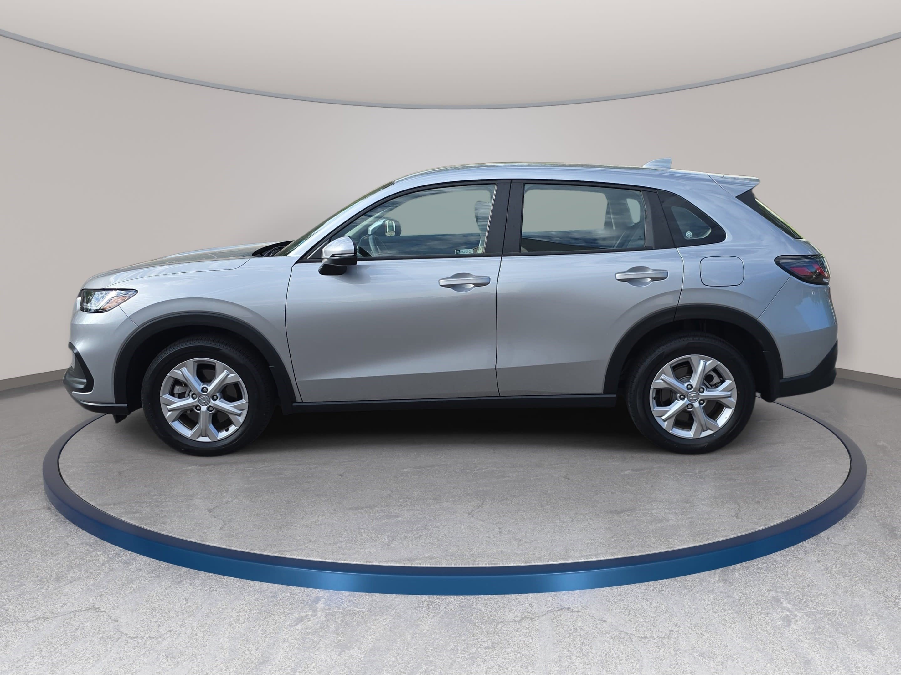 Used 2023 Honda HR-V LX image 8