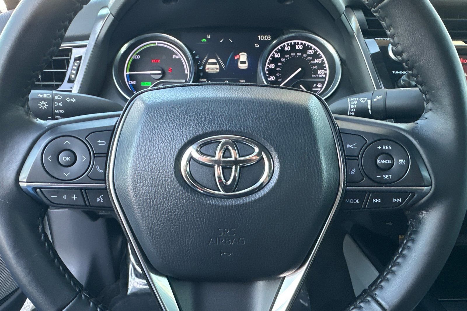 Used 2020 Toyota Camry XLE image 23