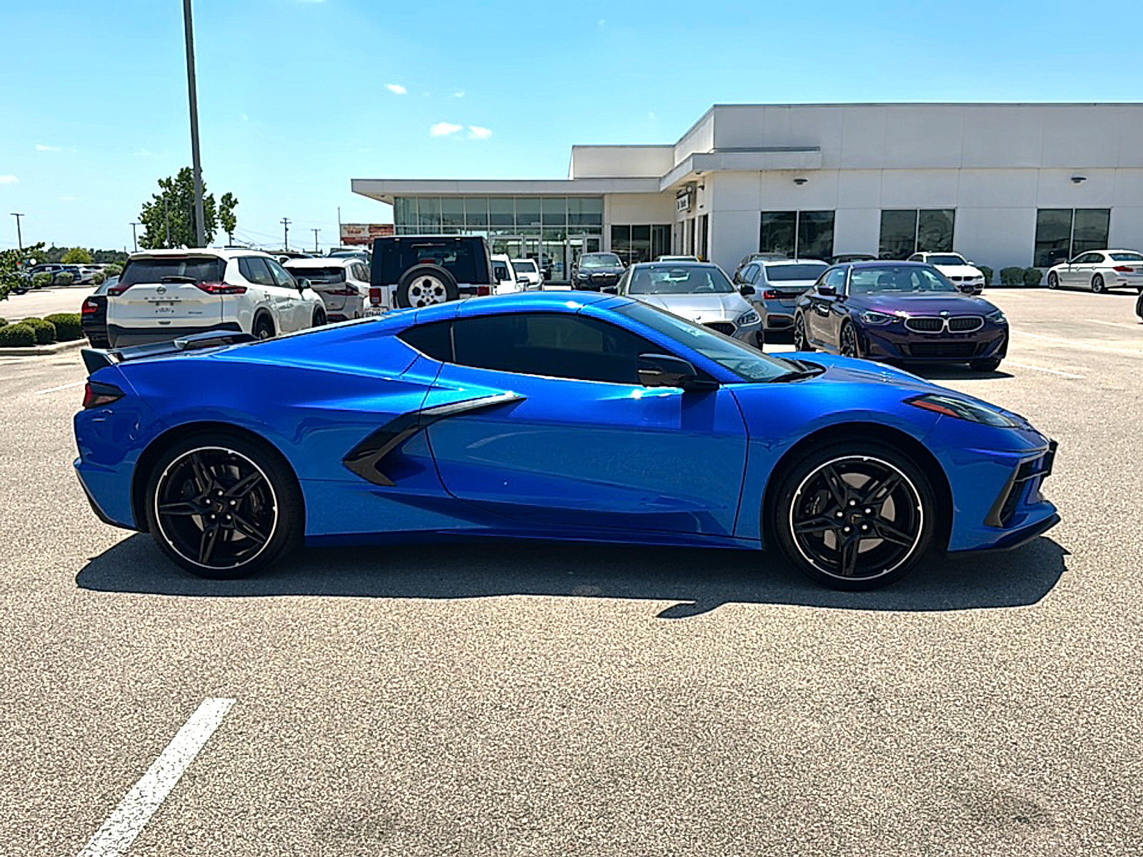 Used 2023 Chevrolet Corvette Stingray Premium Cpe w/ Z51 Performance Package RWD image 9