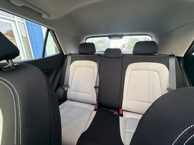 Used 2026 Hyundai Venue SEL FWD image 23
