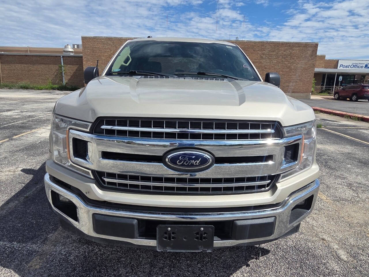 Used 2018 Ford F150 XLT w/ Equipment Group 302A Luxury RWD image 6