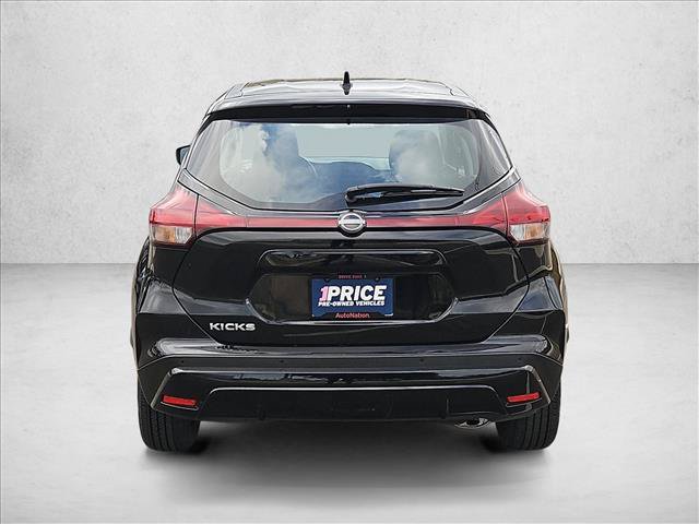 Used 2024 Nissan Kicks S FWD image 6