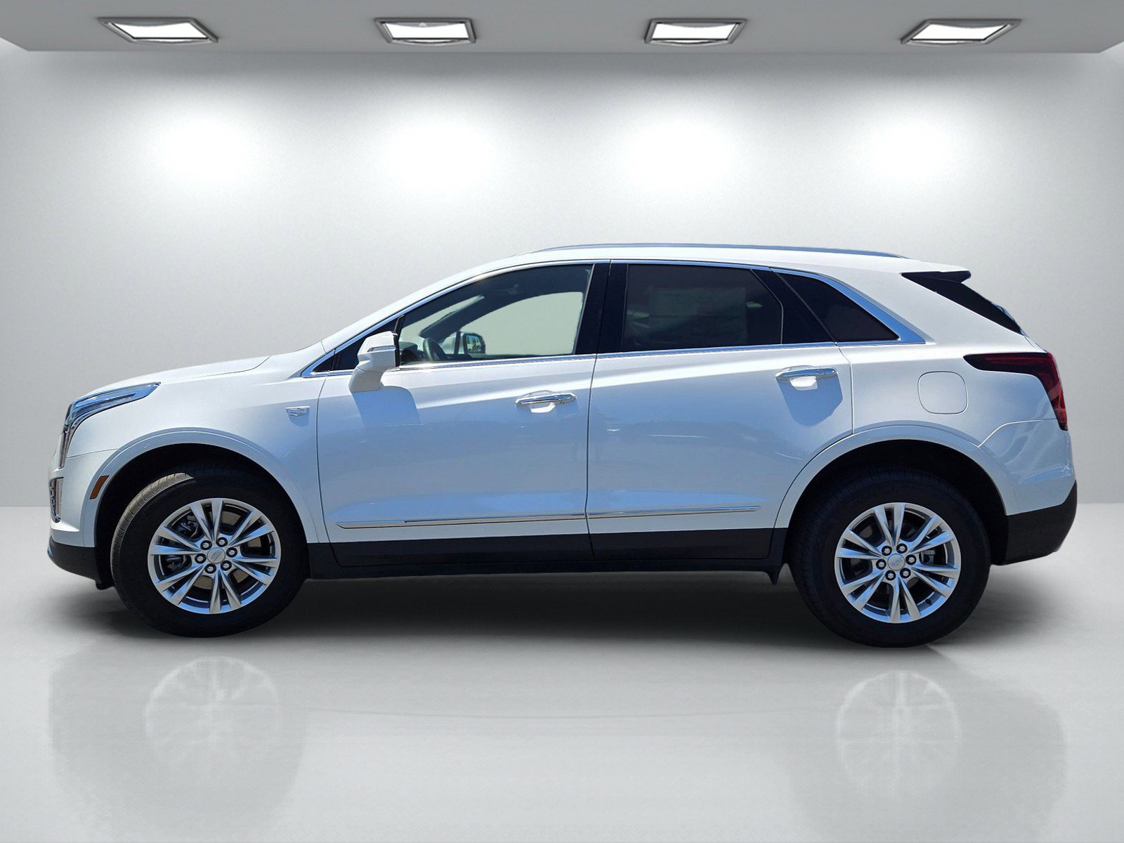 Used 2025 Cadillac XT5 Luxury FWD image 7