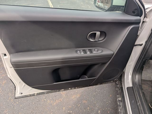 New 2026 Hyundai Ioniq 5 SEL image 15