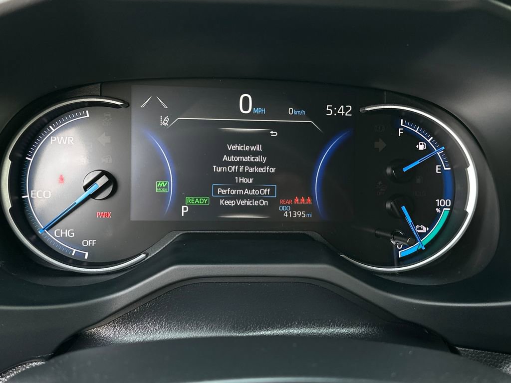 Used 2022 Toyota RAV4 SE w/ Weather & Moonroof Package image 24