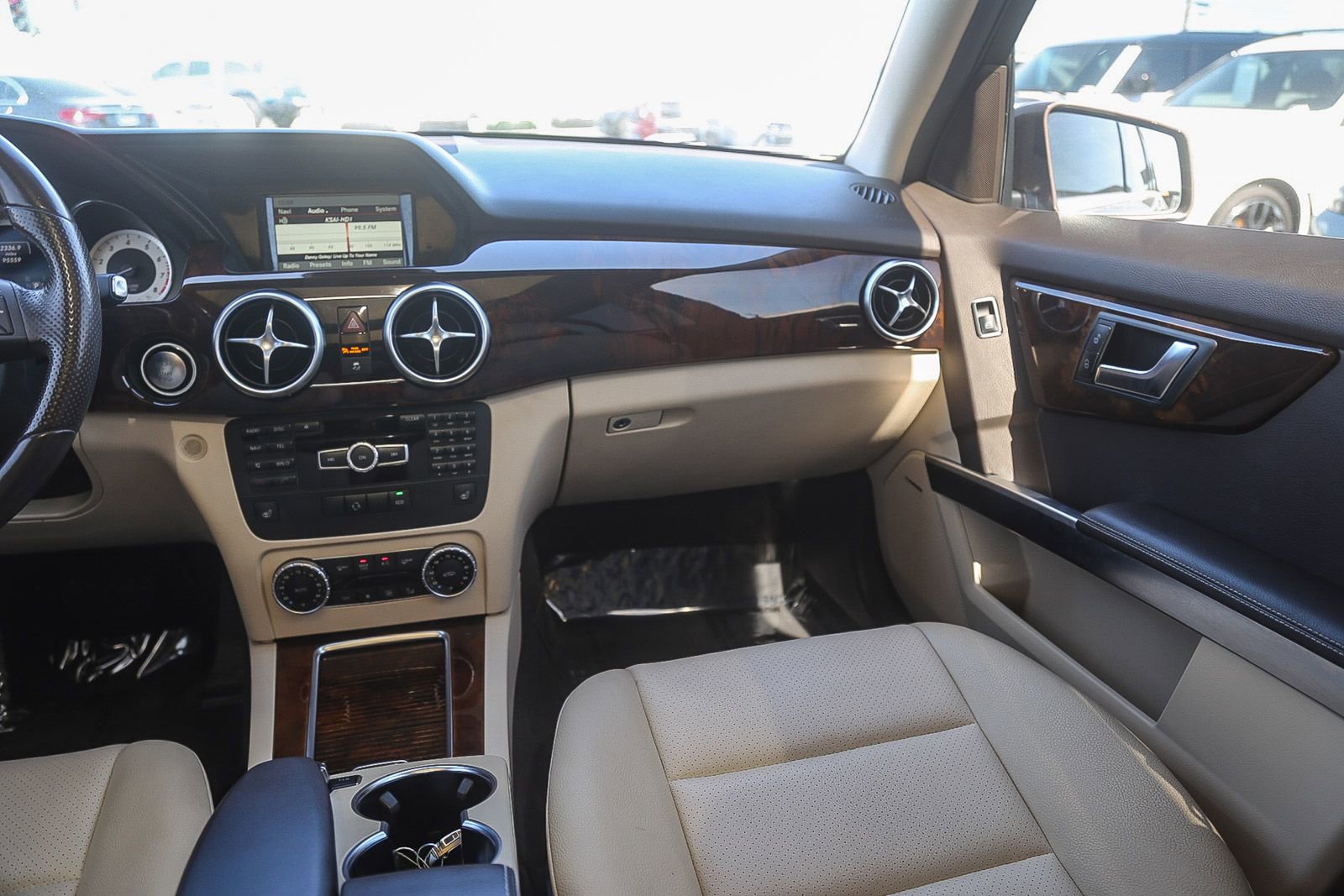 Used 2015 Mercedes-Benz GLK 350 2WD image 15