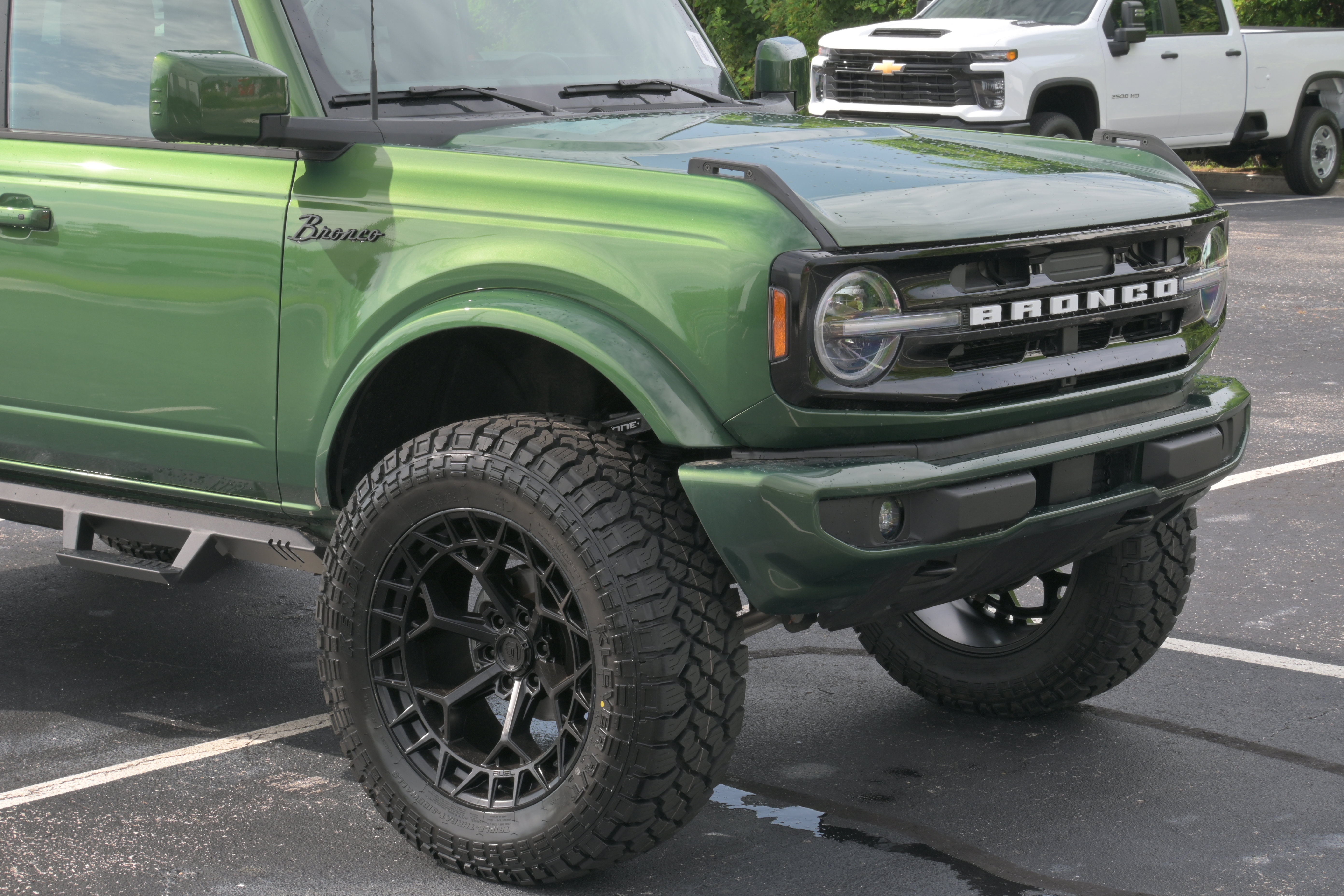 Used 2025 Ford Bronco Outer Banks AWD/4WD image 32