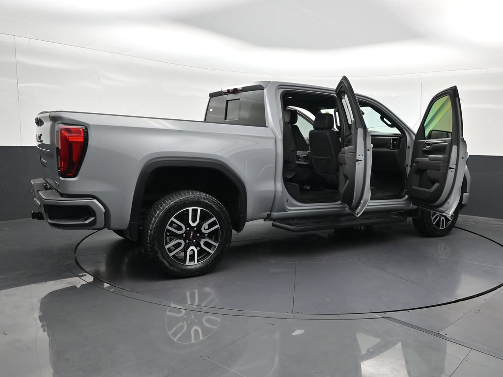Used 2025 GMC Sierra 1500 AT4 w/ AT4 Premium Package AWD/4WD image 31