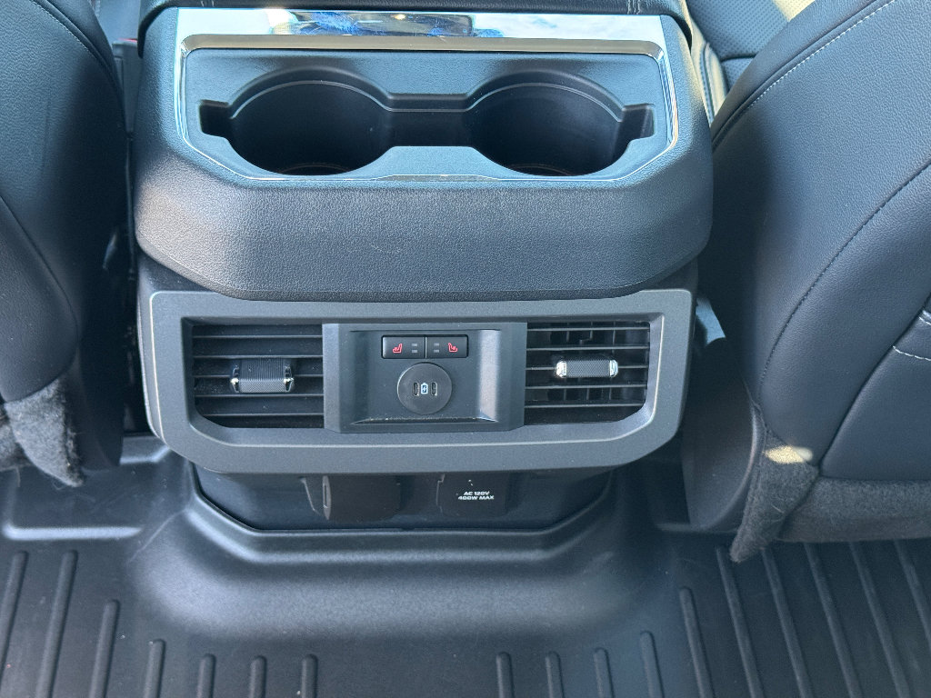 Used 2024 Ford F350 Lariat w/ Chrome Package image 14