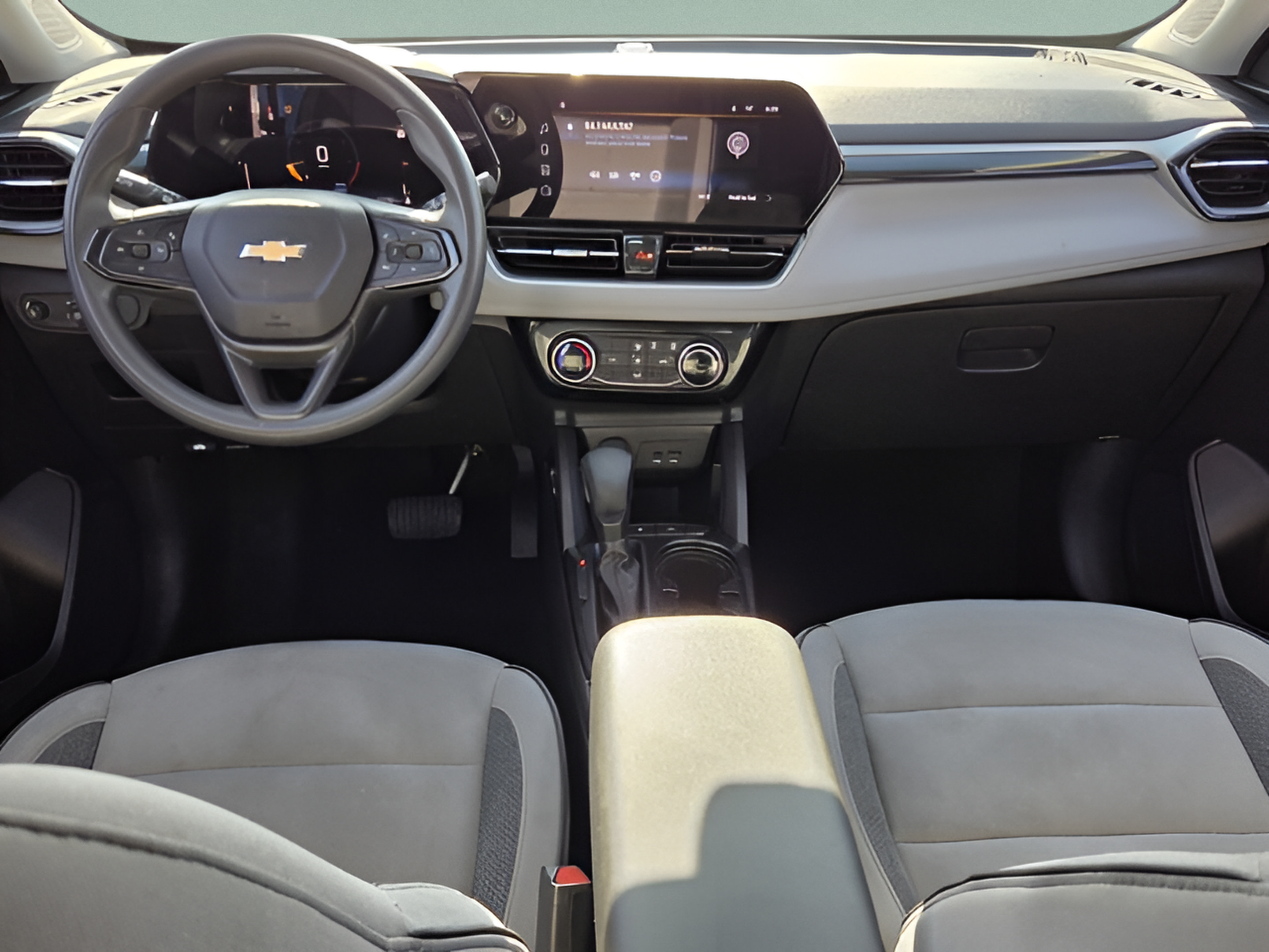 Used 2025 Chevrolet TrailBlazer LT FWD image 12