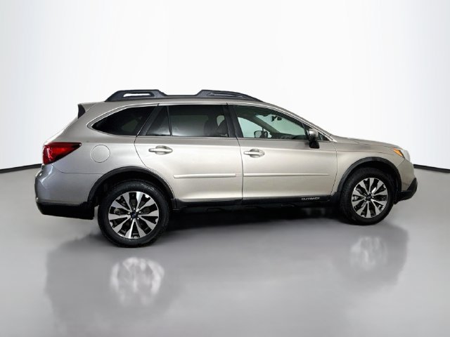 Used 2017 Subaru Outback 2.5i Limited AWD/4WD image 11