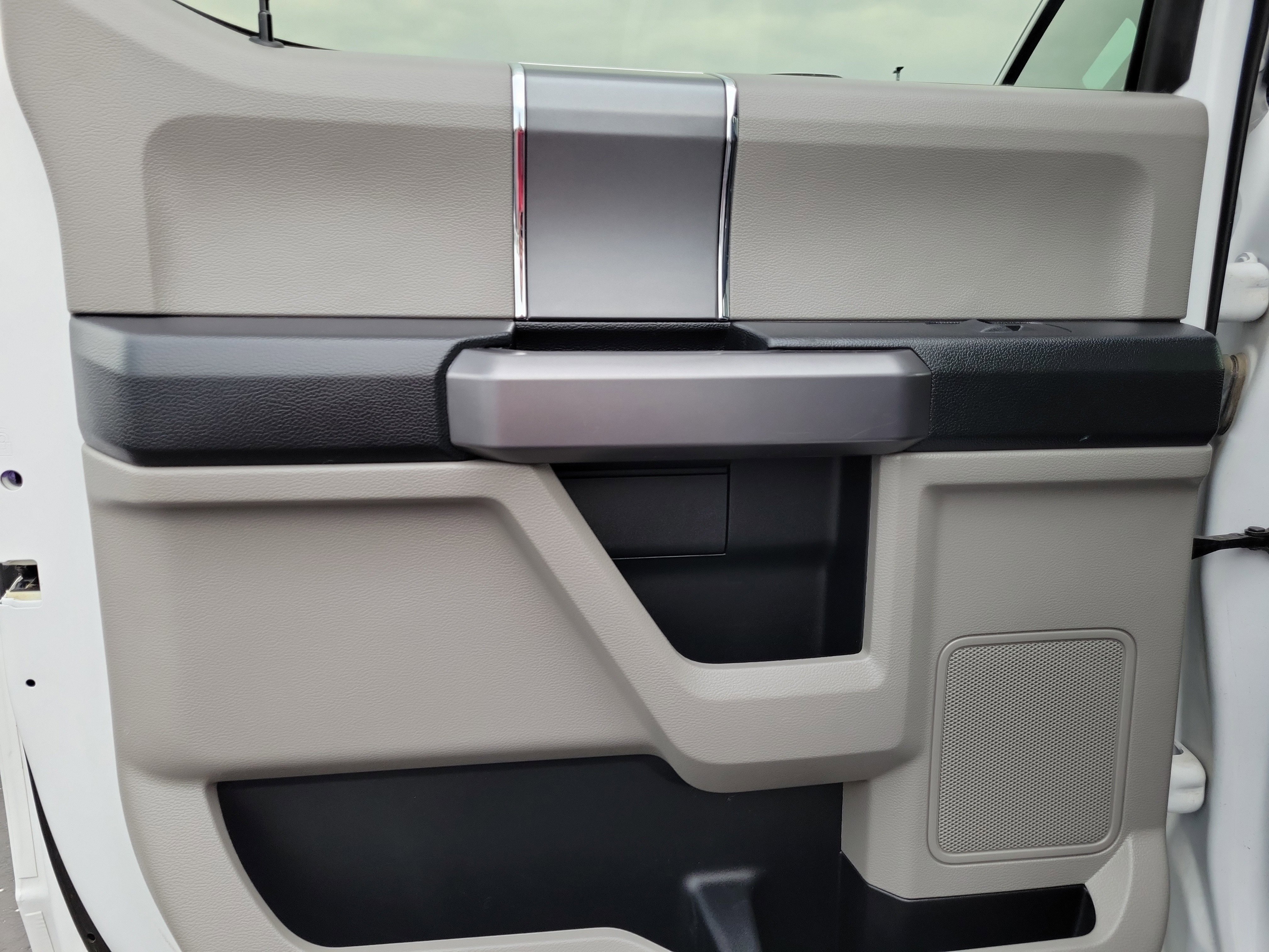 Used 2019 Ford F250 XLT w/ XLT Premium Package image 18