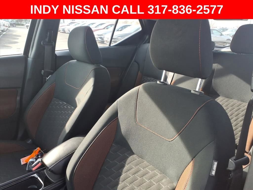 Used 2024 Nissan Kicks SR image 12