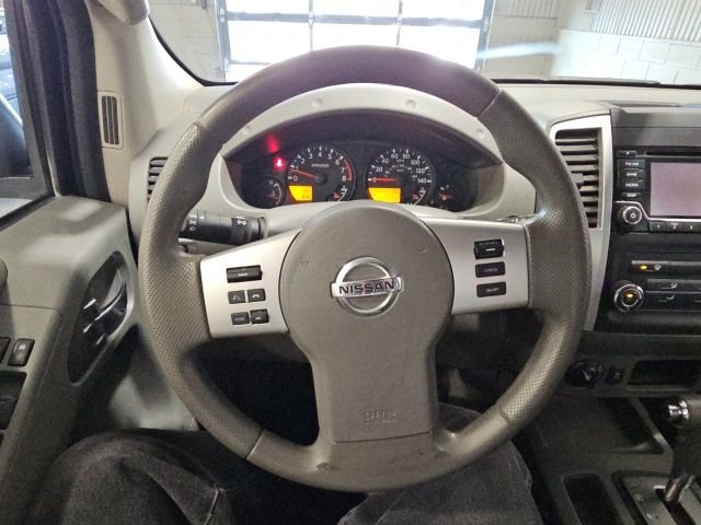 Used 2016 Nissan Frontier SV image 13