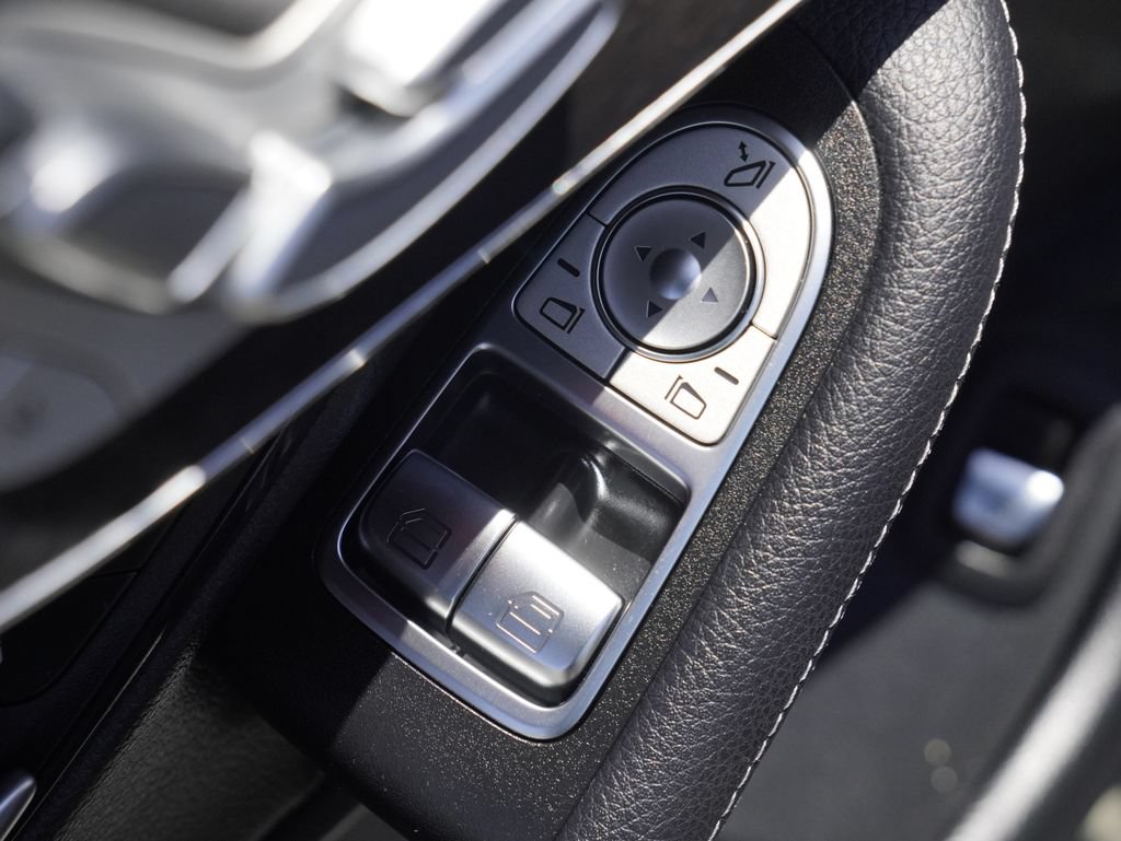 Used 2021 Mercedes-Benz C 300 Coupe image 13