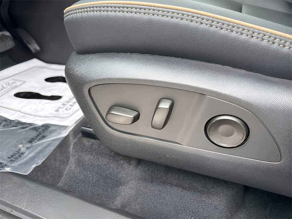 New 2026 Chevrolet Traverse High Country image 26