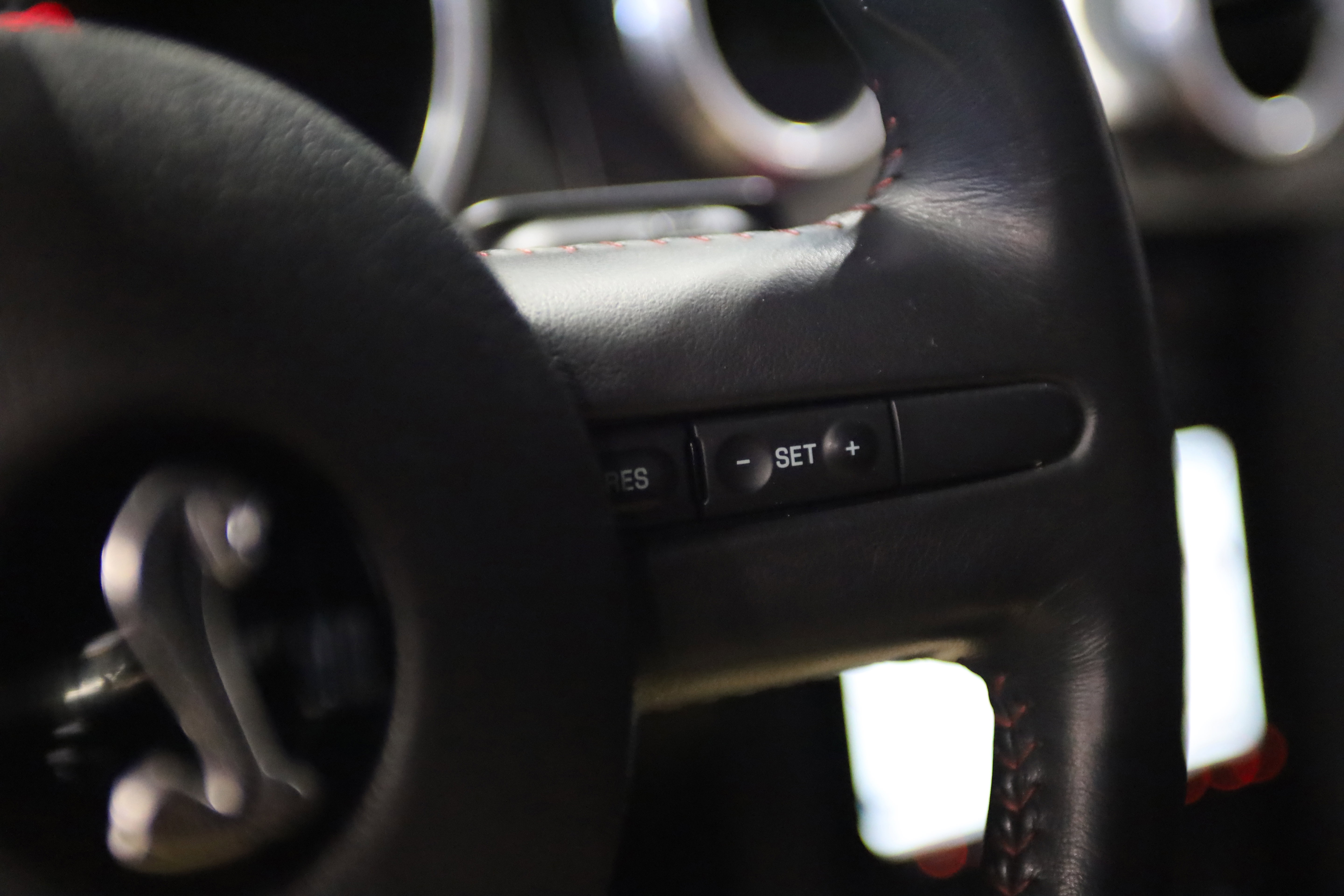 Used 2007 Ford Mustang Shelby GT500 RWD image 22