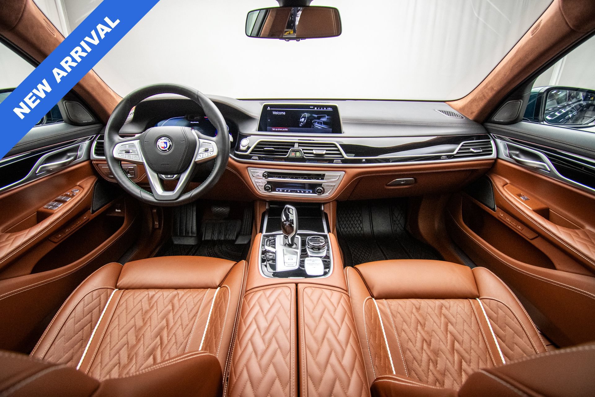 Used 2022 BMW ALPINA B7 xDrive w/ Luxury Rear Seating Package AWD/4WD image 10