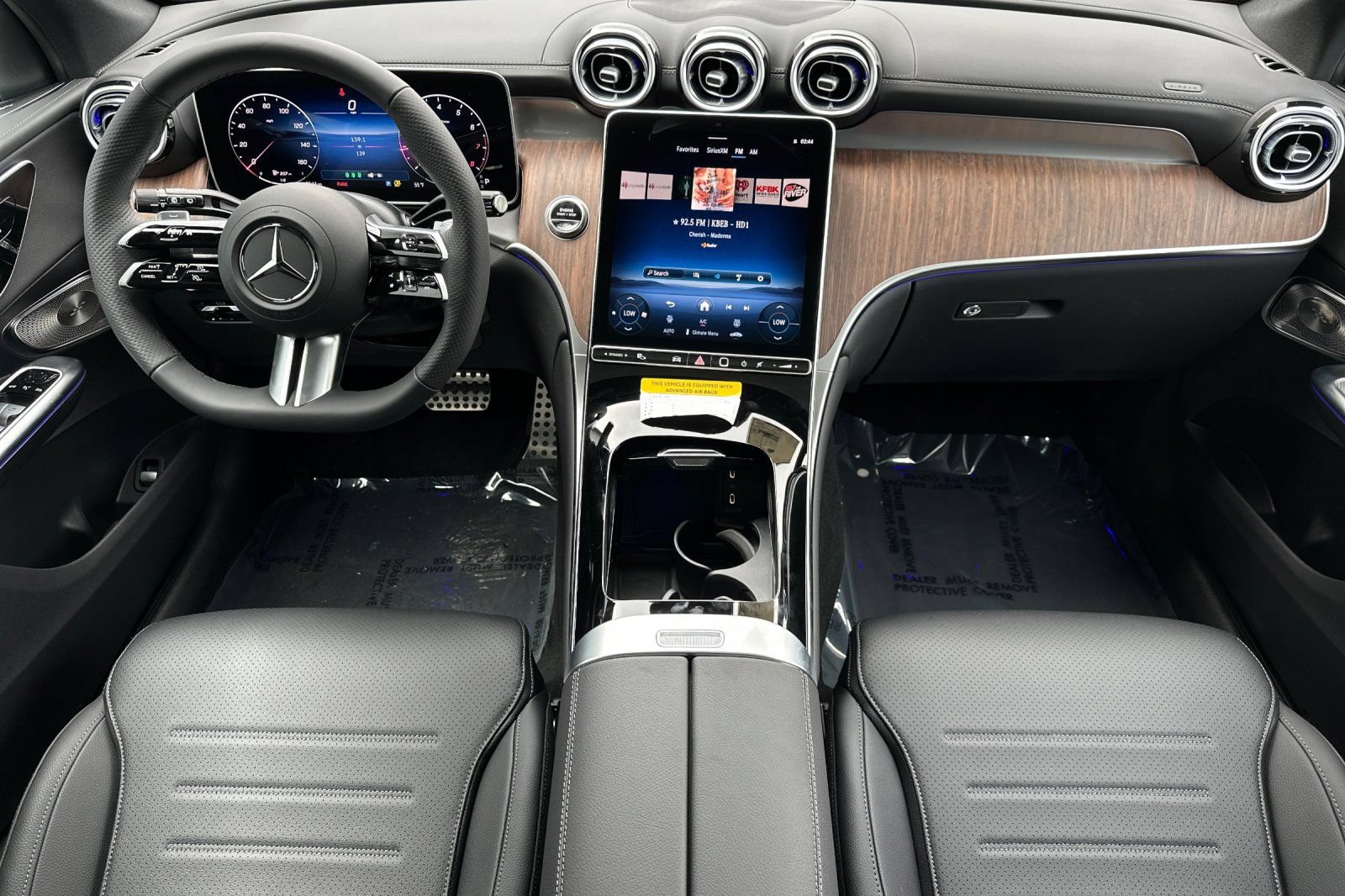 New 2025 Mercedes-Benz GLC 300 4MATIC image 16
