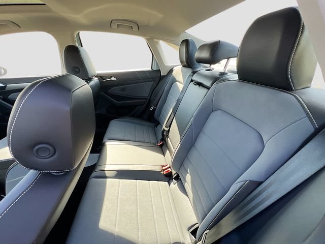 New 2025 Volkswagen Jetta SE FWD image 24
