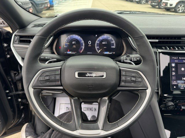 Certified 2023 Jeep Grand Cherokee L Laredo image 16