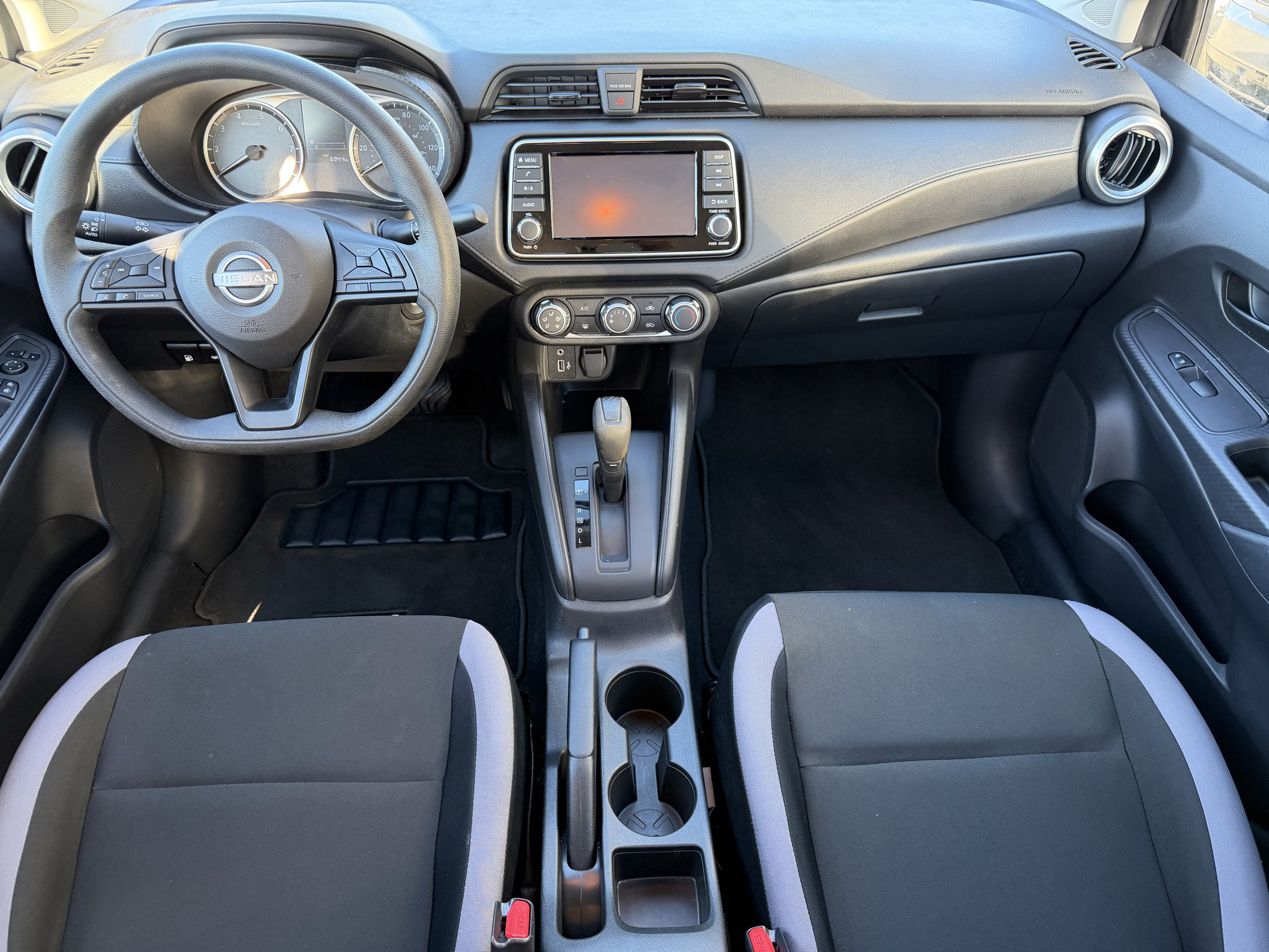Used 2025 Nissan Versa S w/ Trunk Package FWD image 10