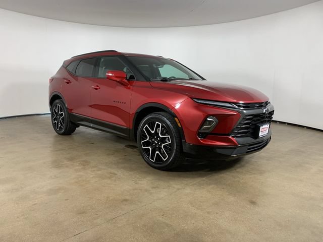 Used 2023 Chevrolet Blazer RS w/ Driver Confidence II Package AWD/4WD image 5