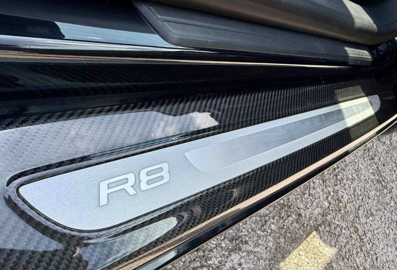 Used 2012 Audi R8 V8 AWD/4WD image 39