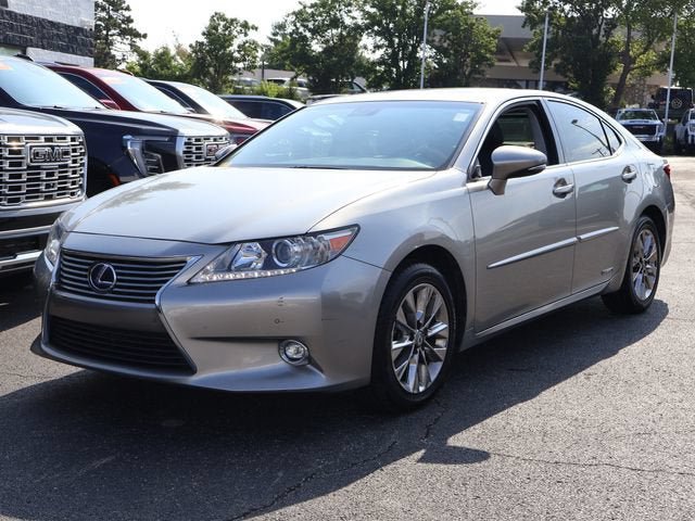 Used 2015 Lexus ES 300h w/ Navigation System Package FWD image 3