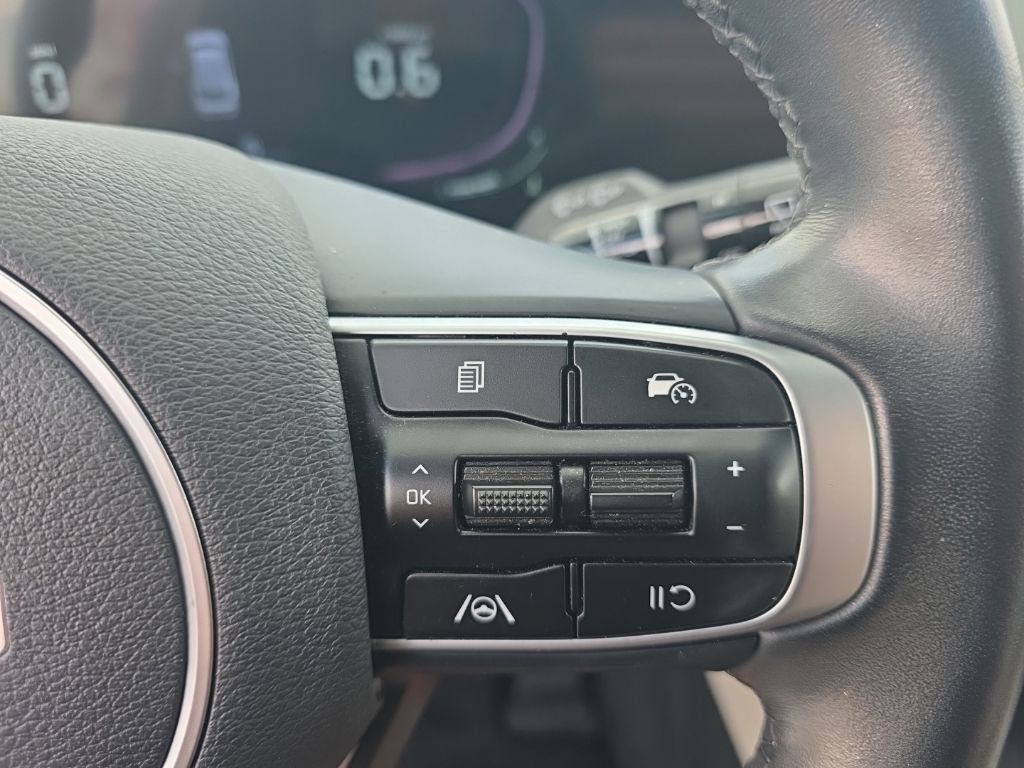 Used 2023 Kia Sportage EX FWD image 18