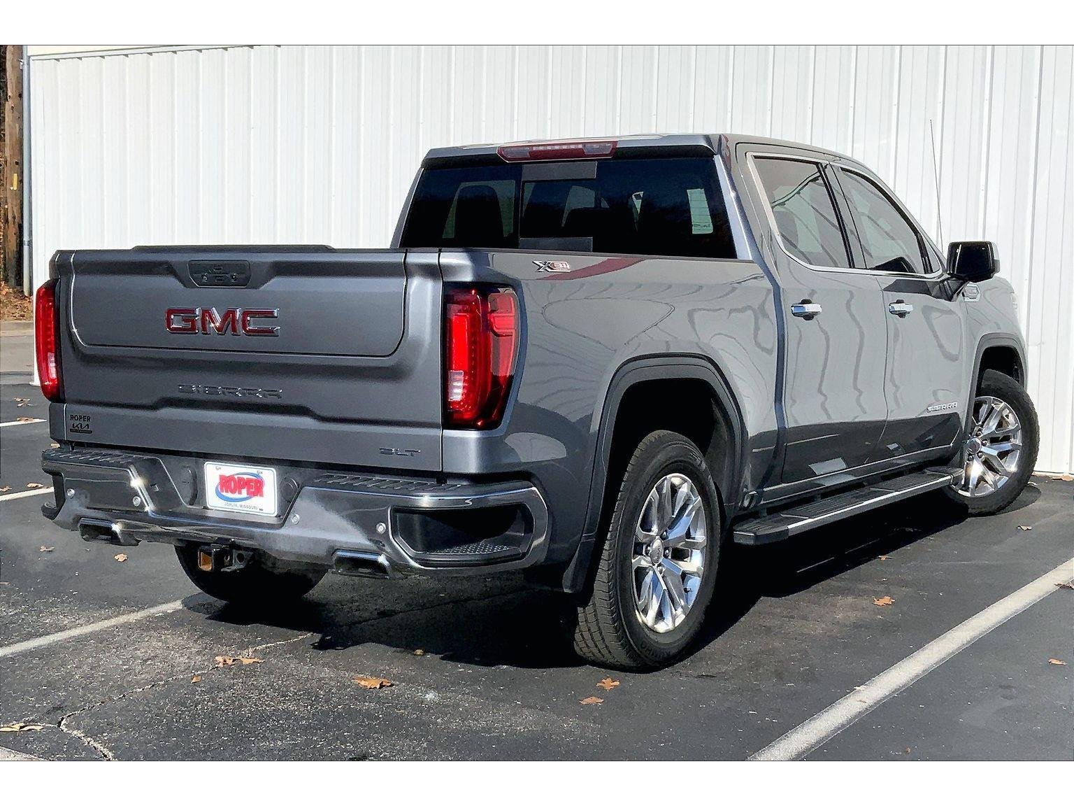 Used 2022 GMC Sierra 1500 SLT w/ SLT Premium Plus Package image 11