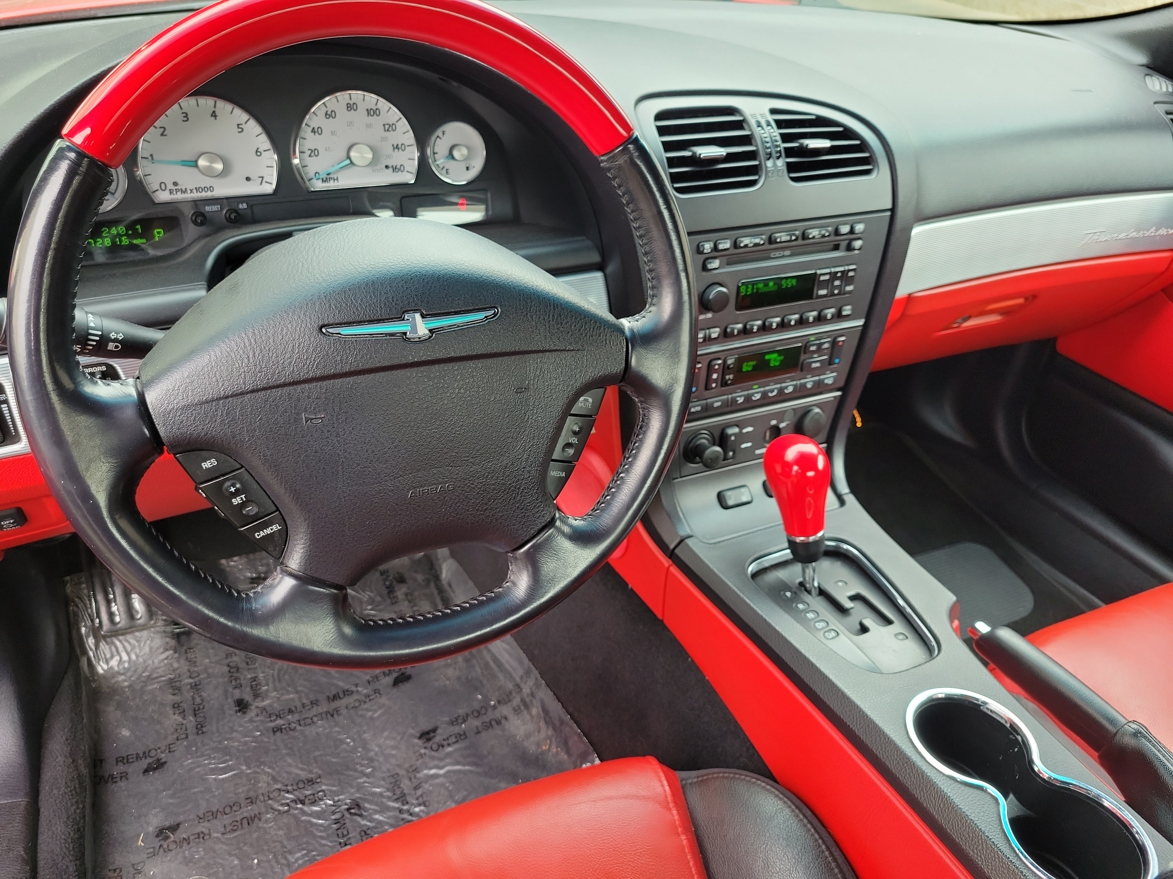 Used 2004 Ford Thunderbird RWD image 4