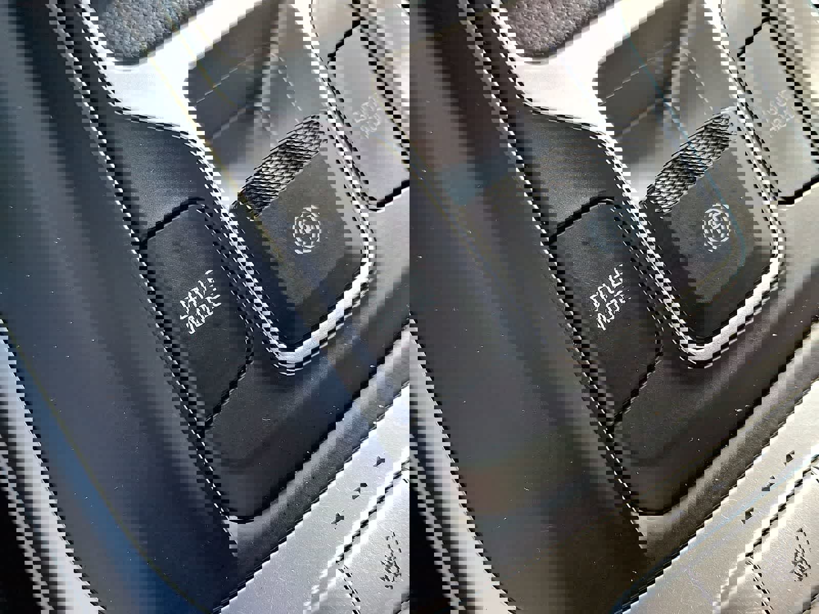 Used 2022 Kia Carnival LX image 26