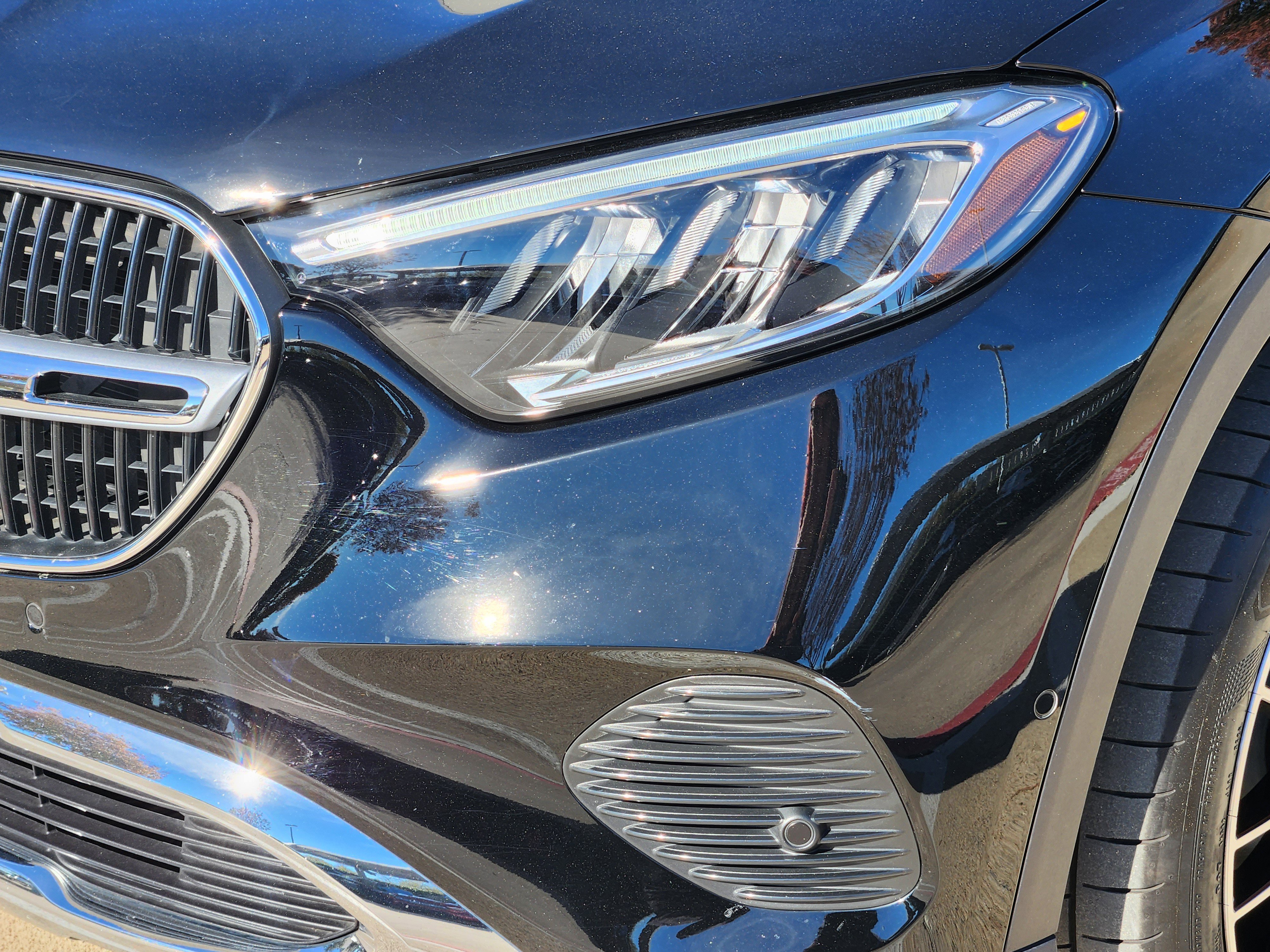 Used 2025 Mercedes-Benz GLC 300 300 image 8